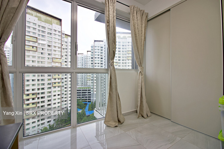High Park Residences thumbnail photo